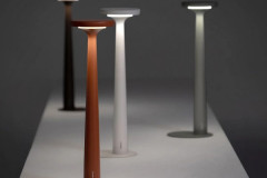 przenosna_lampka_stolowa_usb_restauracja_stolik_papiria_karman_the_light_poznan