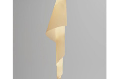 Lampa stojąca wykonana z tworzywa sztucznego model Alta costura marki Parachilna